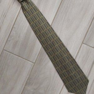 J. Ferrar Olive Green Multi Stripe 100% Silk Tie.    Size 56x3 3/4